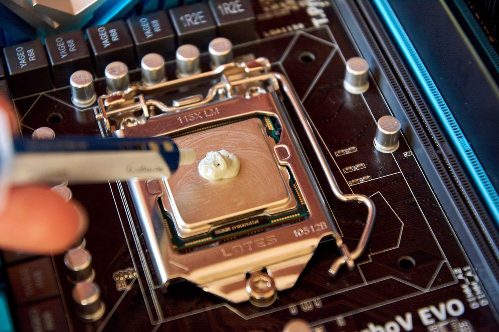 Curățare + pastă termică / montare Computere Oradea- Factură, Garanție