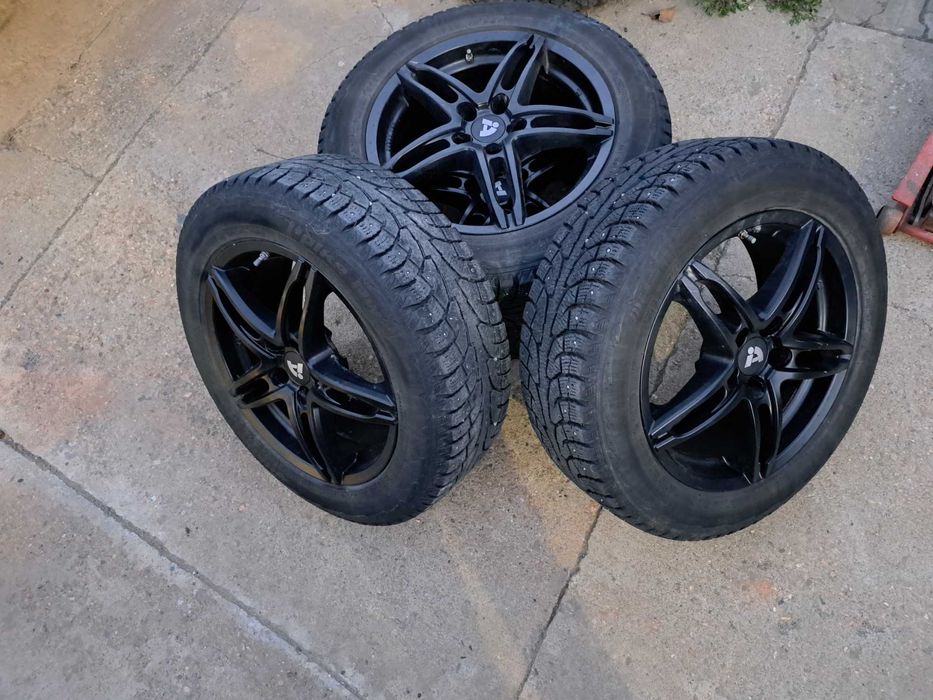 Roti jante de aluminiu Dacia Duster pe 17  cu anvelope de iarna