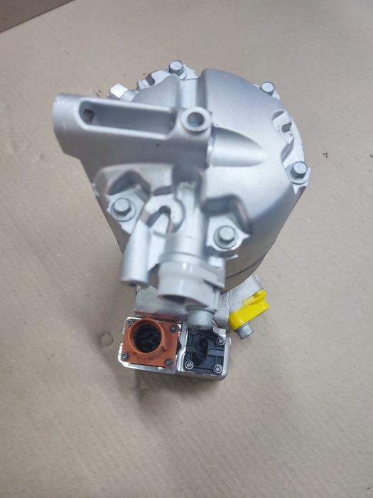 Compresor AC Bmw seria 5 G60 7 G70 U11 U10 U06 PHEV