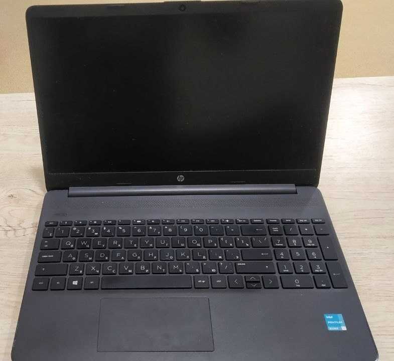 HP Intel Pentium Silver N6000 8GB 256GB SSD Full HD (Plata kuygan)