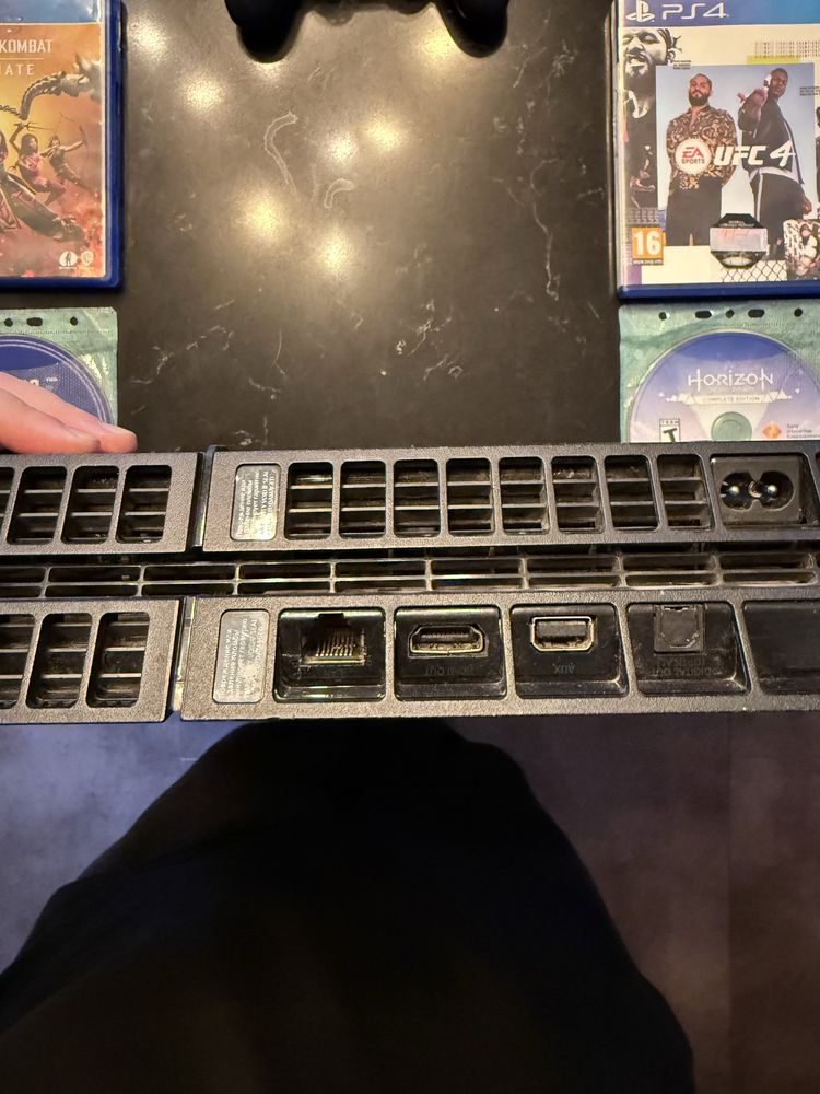 Продам PS4/ПС4 с играми