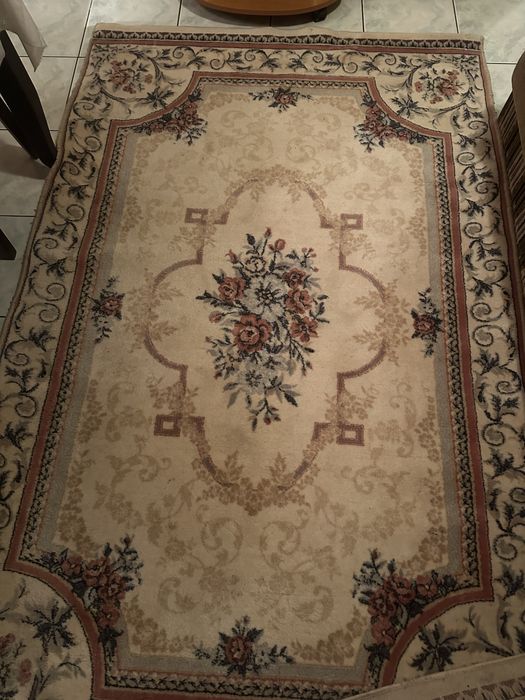 Персийски килим много запазен в добро състояние