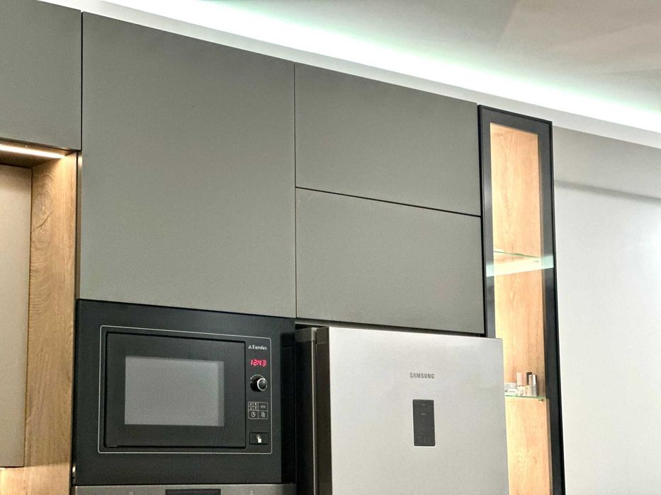 Продава се Тристаен апартамент в Варна, Левски - 86 кв.м за 2710 €/кв.м - Снимка #4