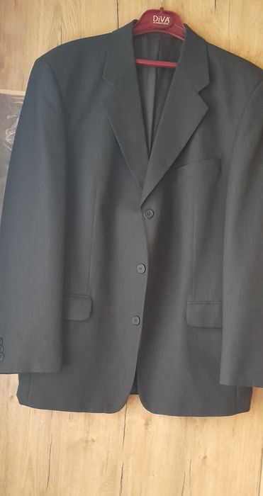 Vând sacou bărbătesc!