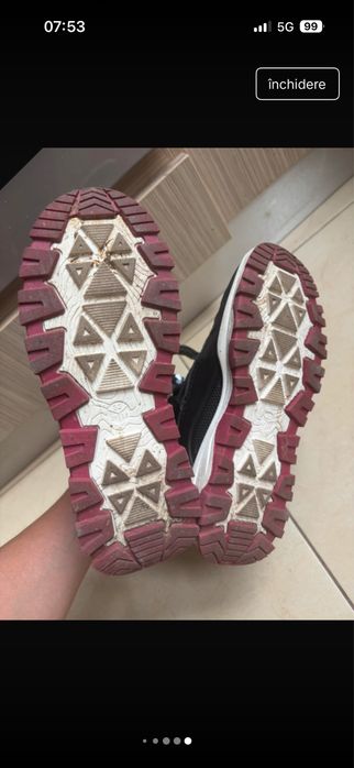 Ghete marimea 33 stare foarte bună.