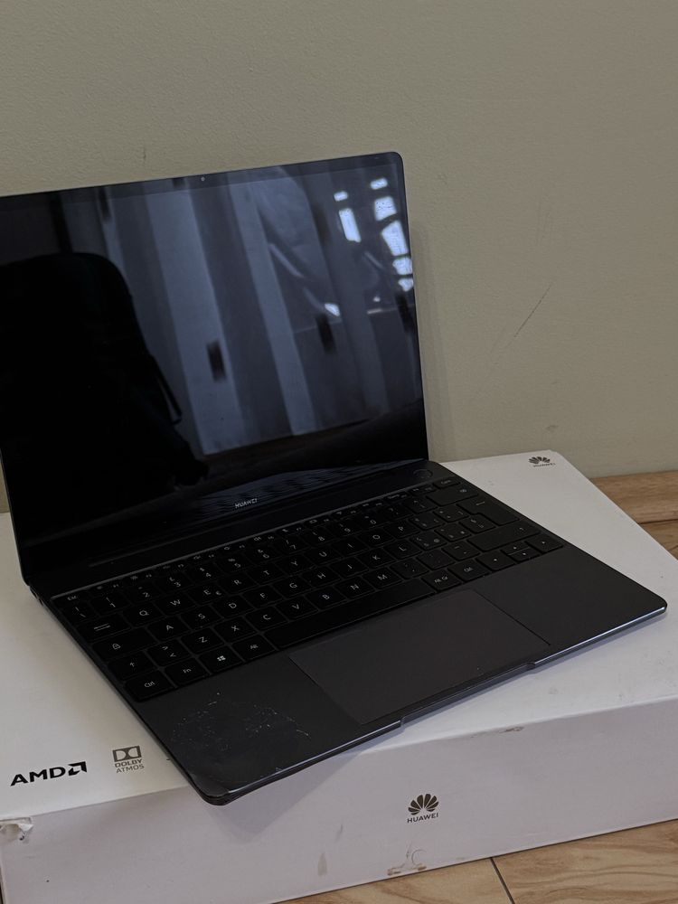HUAWEI matebook d13 laptop