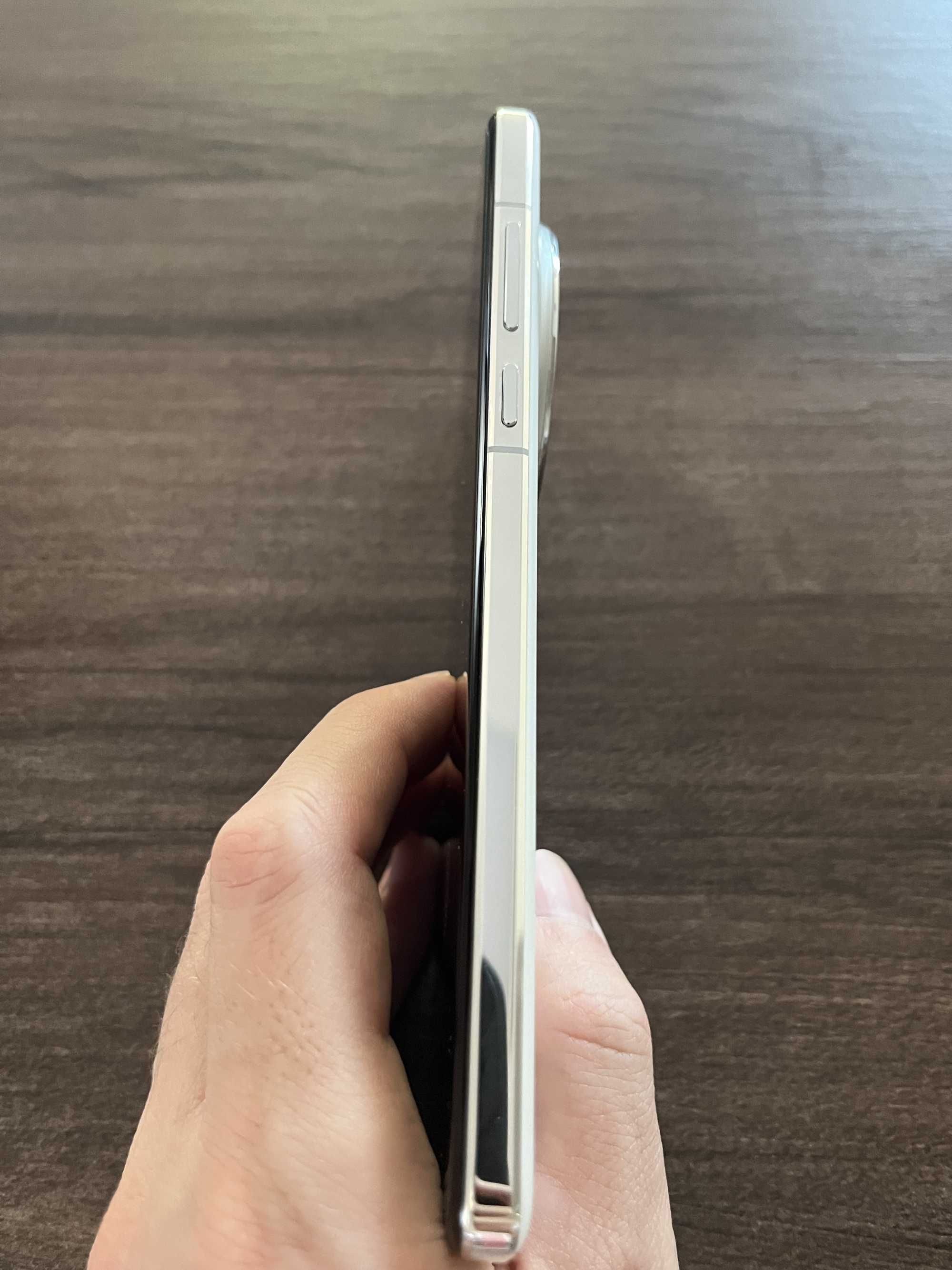 Oneplus 13 16/512GB Arctic Dawn Неразопакован 24м Гаранция