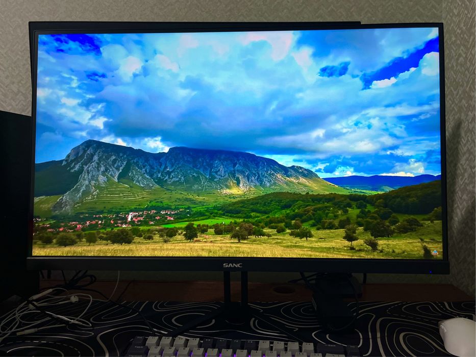 Игровой монитор 2к