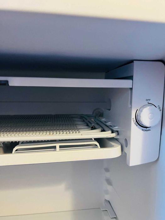 Vand frigider Vortex VD9SRD01M-stare foarte buna, folosit 1 an