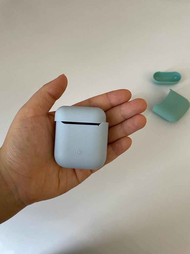 Чехлы для 1 и 2 поколения Airpods