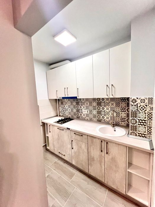 Proprietar închiriez garsoniera  metrou Lujerului