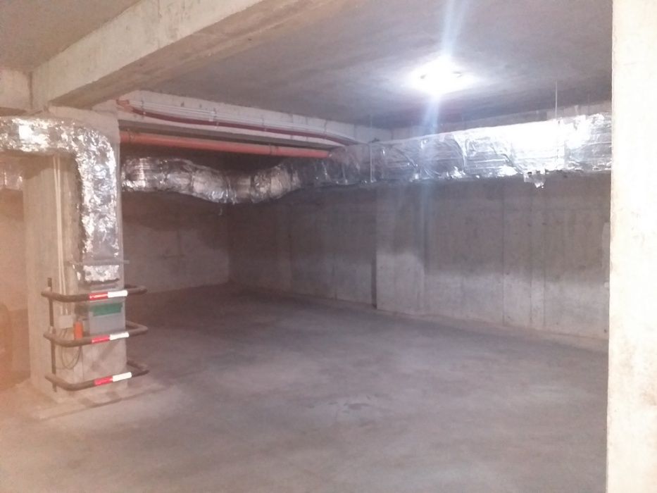 Garaj subteran/loc parcare- tomis Nord