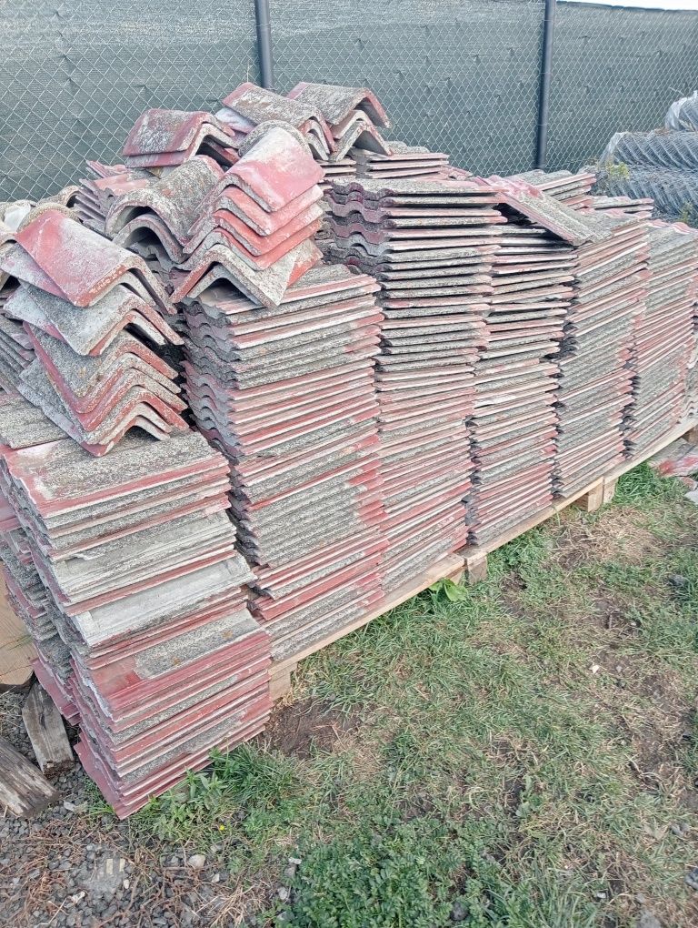 Țiglă din beton în stare bună 1 lei