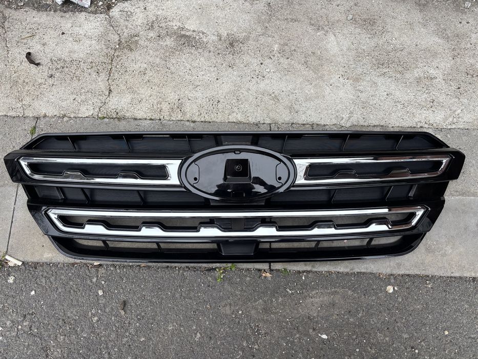 Решетка за Subaru Outback 2022- чисто нова