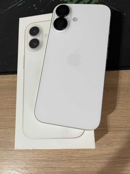 продаю iphone 16 белый 128gb 97% идеал