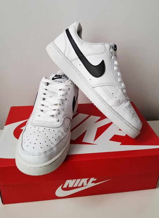 REZERVAŢI Nike Court Vision 41