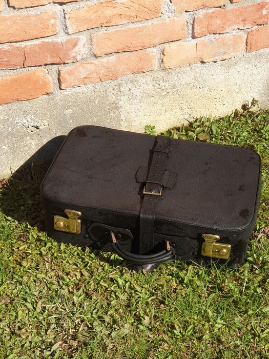 Vand valiza din piele