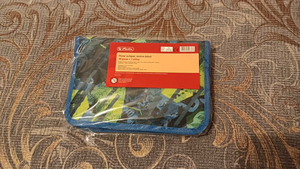 Penar echipat pentru școală, copii herlitz bic