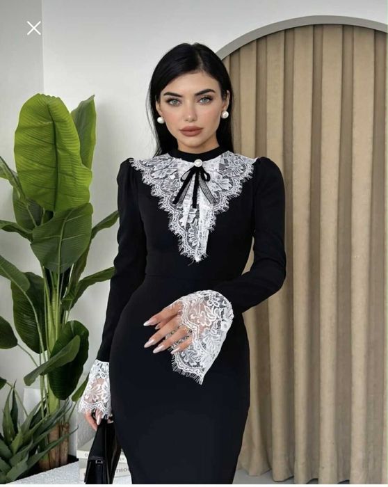 Vand rochie marimea M dar corespunde la marimea S