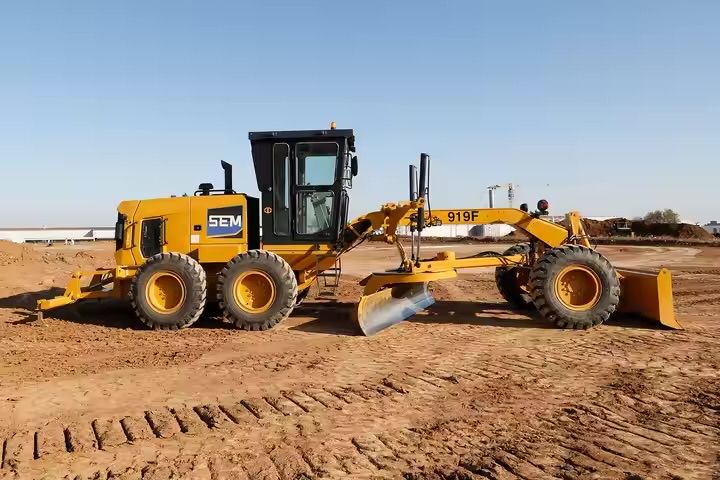Автогрейдер Caterpillar - SEM 919