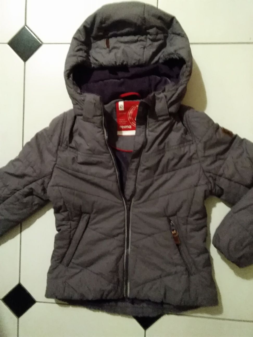 Куртка для девочки утепленная фирмы Reiman 128 рост