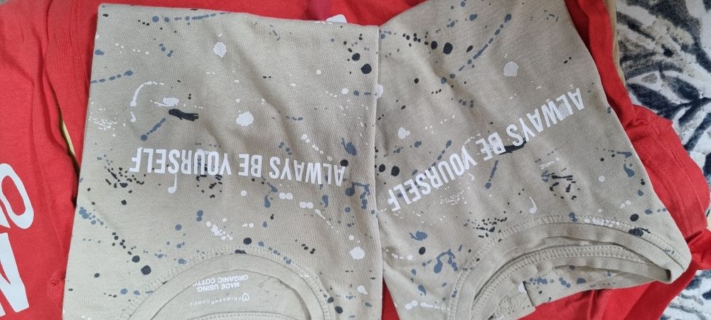 Панталонки и блузки и потници -ръст 122  както и 134- основно за близн