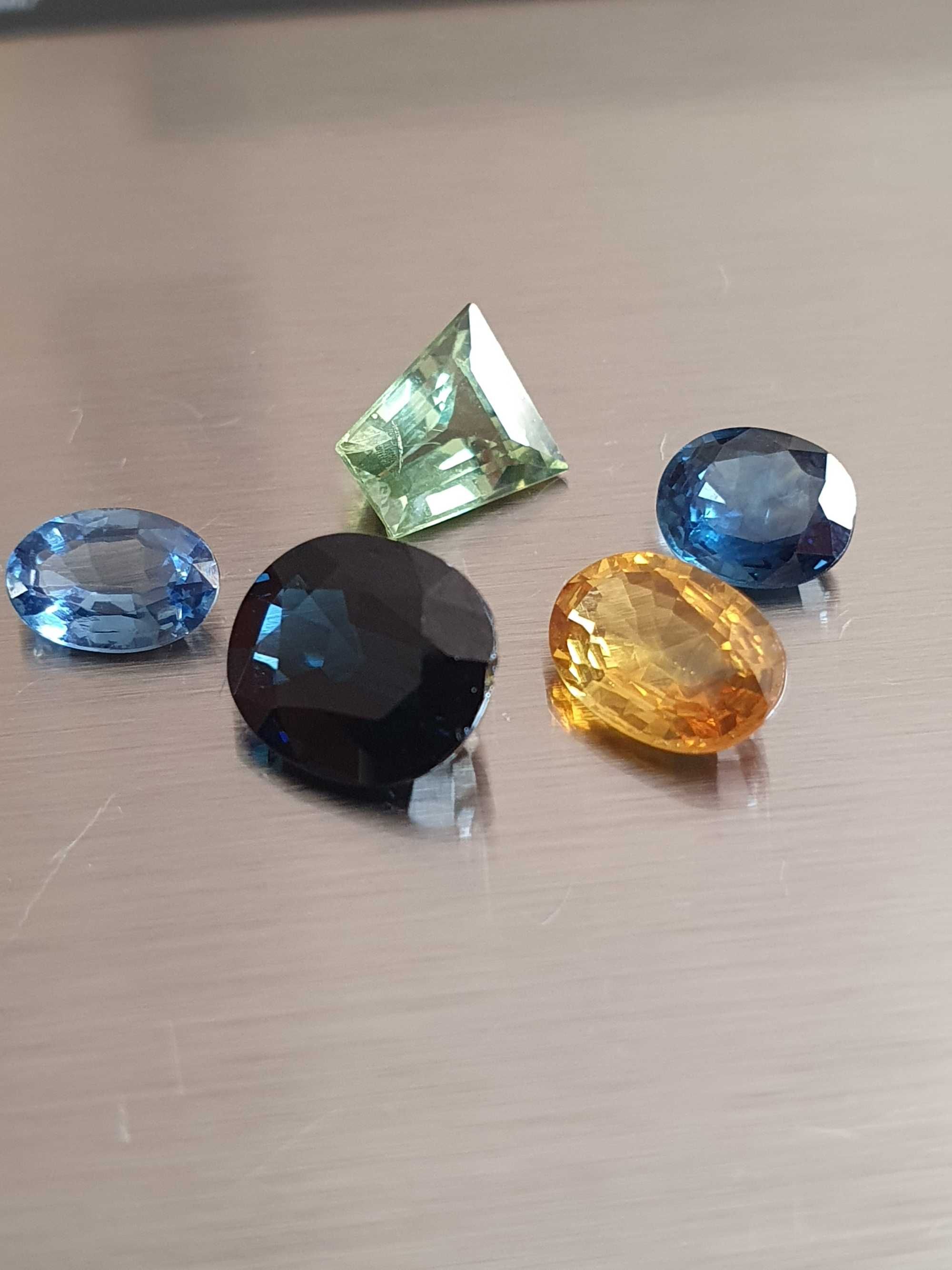 CORINDON natural safir diferite taieturi si marimi