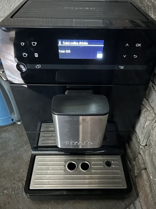 Кафемашина Miele CM5
