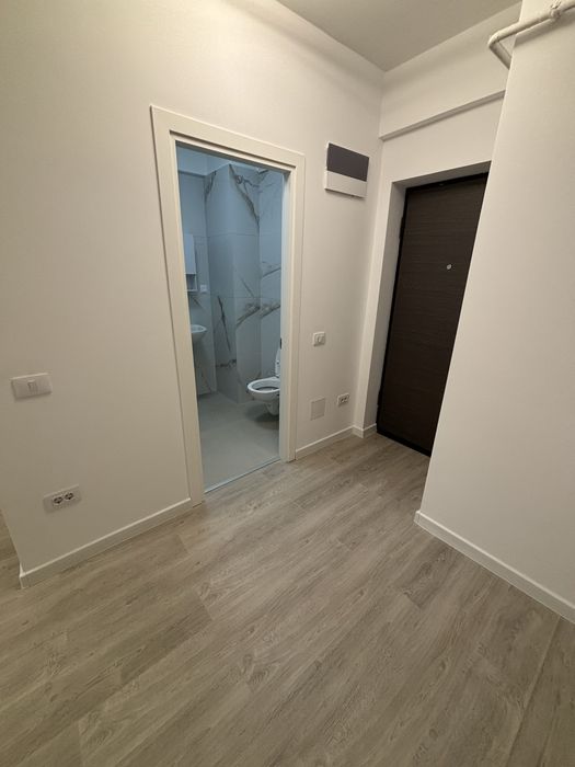 Apartament la parter cu o camera, loc parcare inclus