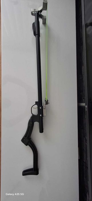 Prastie tip pusca cu tragaci si laser. Nou