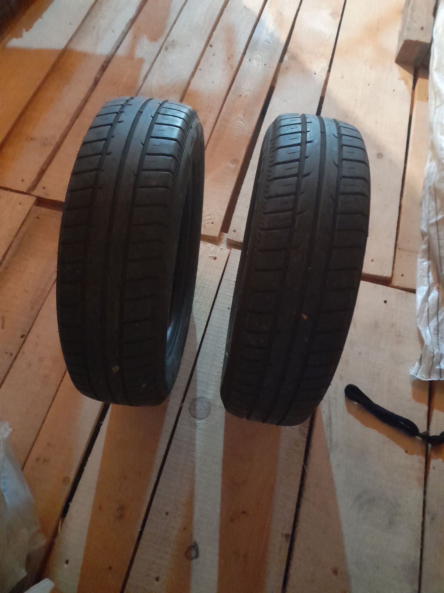 Anvelope/cauciucuri vară seat mii,volkswvagen fox 165 70 R 14