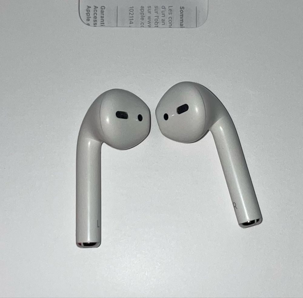 Оригинални Air Pods (2 поколение) слушалки