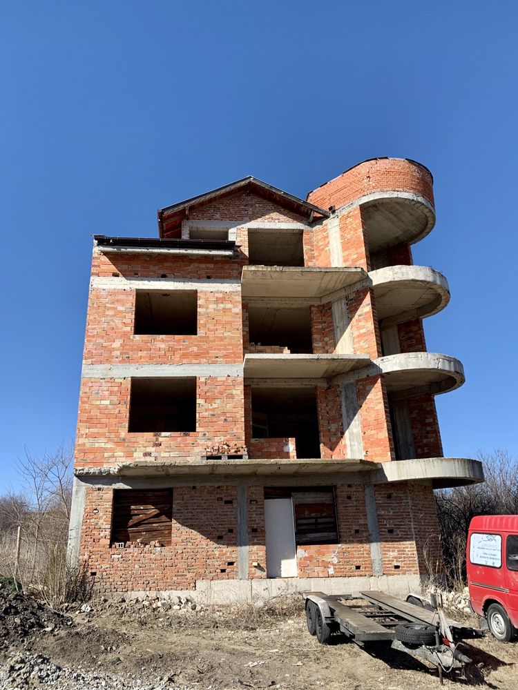 Продава къща в Сарафово