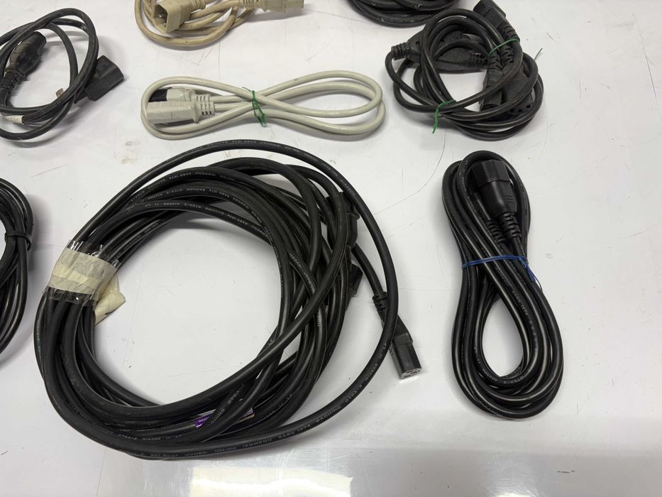 Захранващ кабел за UPS