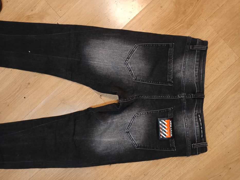 Мъжки дънки - нови !!!