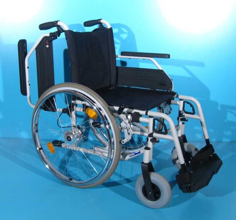 Scaun cu rotile spliabil B+B / latime sezut 46 cm