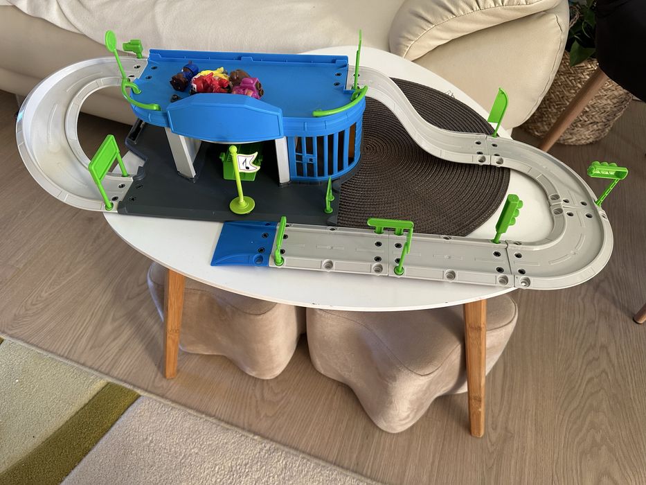 Garaj patrula catelusilor