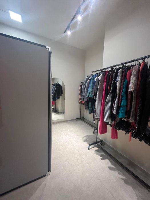 Afacere la Cheie magazin outlet vintage