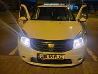 Vand Dacia Sandero.