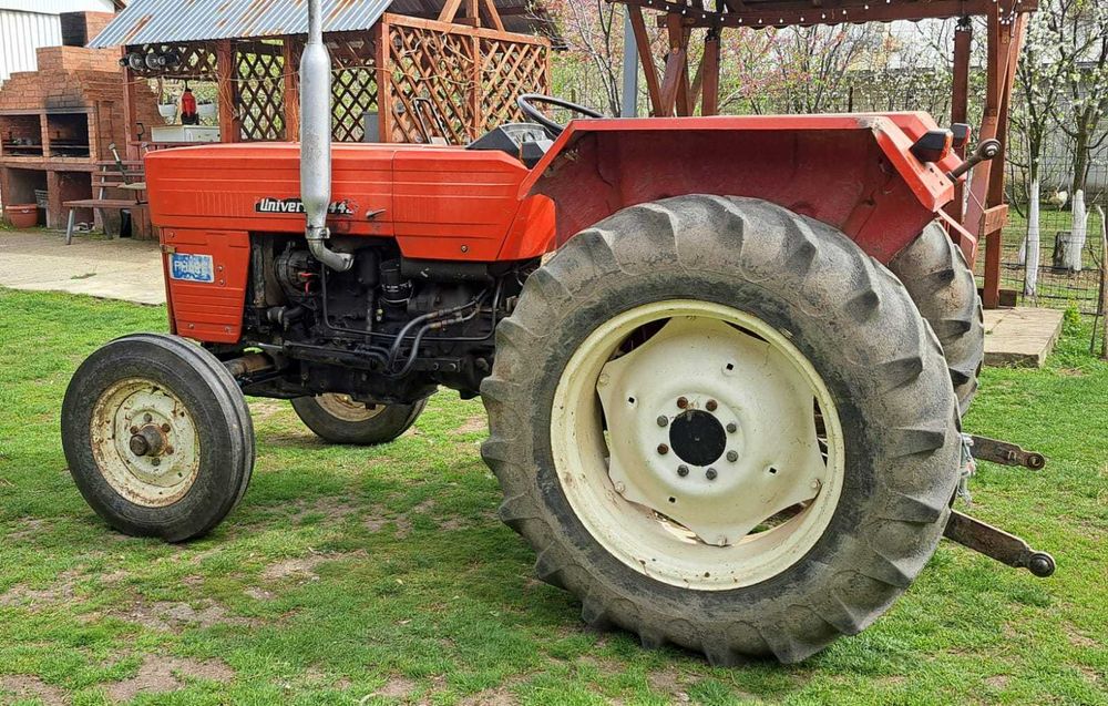 Tractor UTB U445