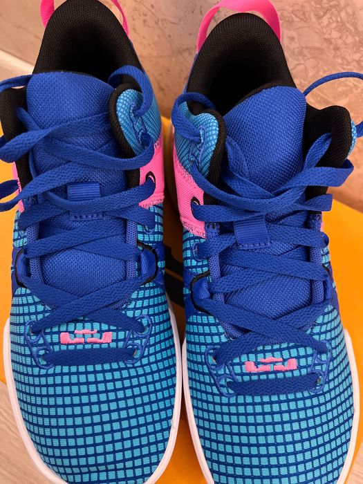 Баскетболни маратонки NIKE x Lebron Witness VII Blue/Multicolor