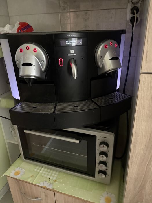 Кафе машина Nespresso СПЕШНО!!