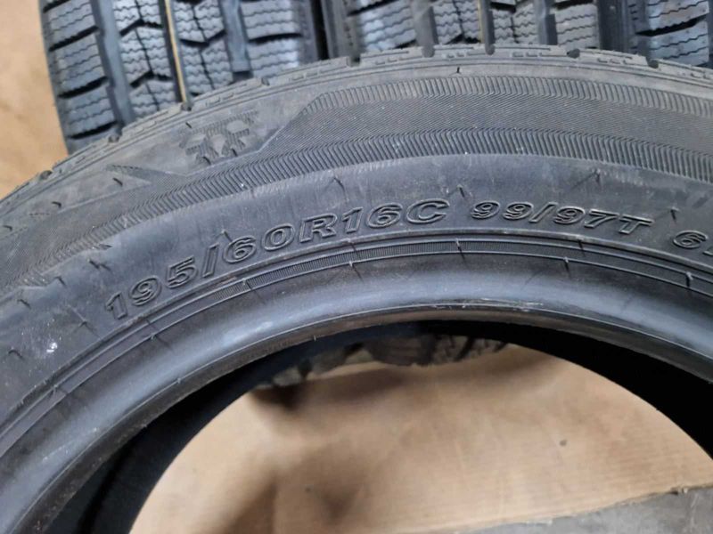 4 Nexen R16C 195/60
нови зимни бусови гуми 
DOT2919