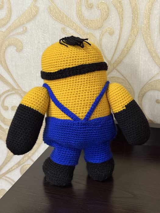 Вязаная игрушка Миньон,  ручной роботы Миньон, и на заказ