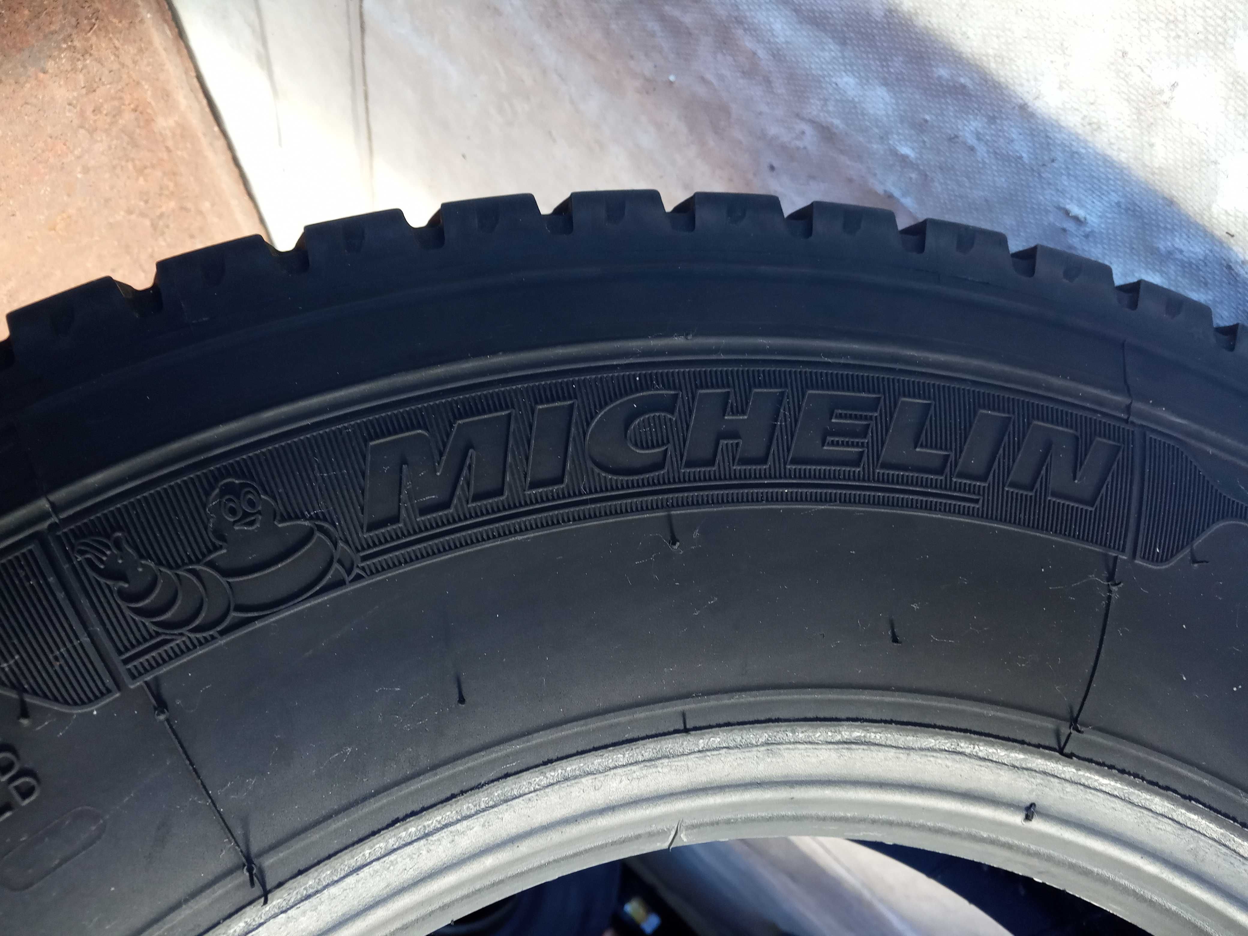1 тежкотоварна гума 215/75R17.5 Michelin XMulti D 126/124M M+S Germany