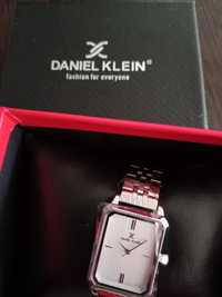 Женские часы  Daniel Klein