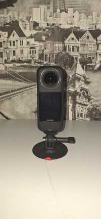 Камера Insta360 X3