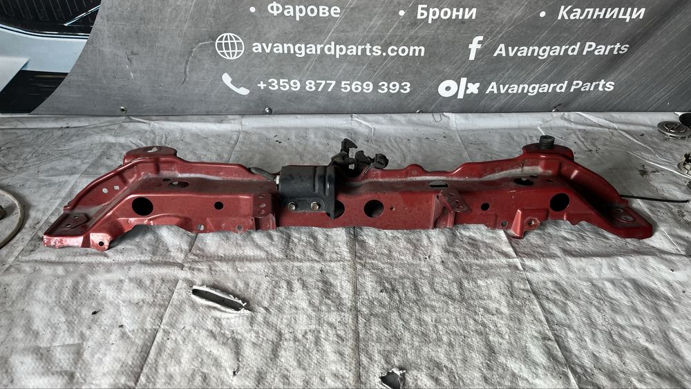 Предна греда под капак Toyota Yaris 2010-
