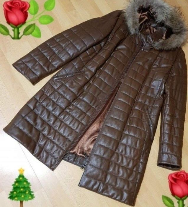 Haina matlasata piele naturala 100%,sezonul rece,gluga blanita natural