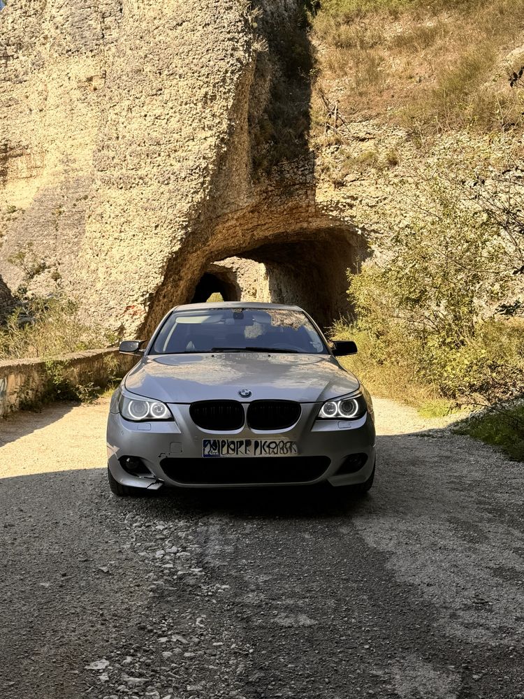 Фарове за BMW E60 E61 пре фейс 2003-2006